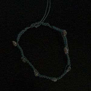 blue seashell choker